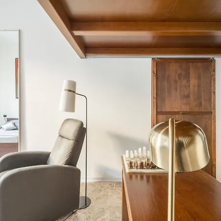 Grand 1845 Apartamento